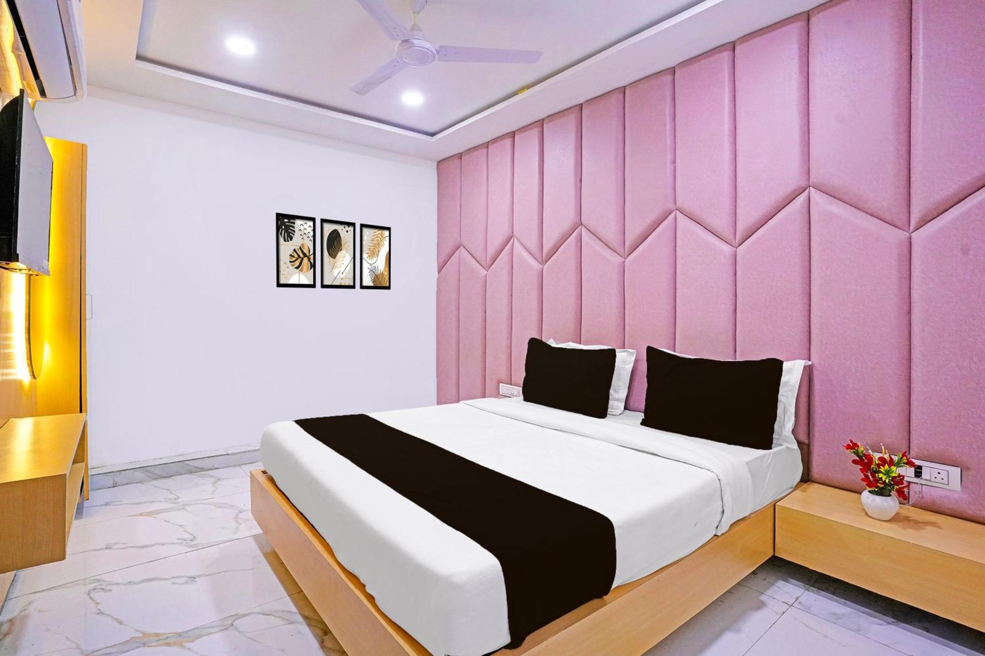 Hotel O Patang 24 Ахмедабад Экстерьер фото